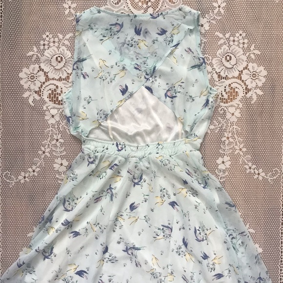 Lovestruck open back babydoll dress S - Picture 2 of 4